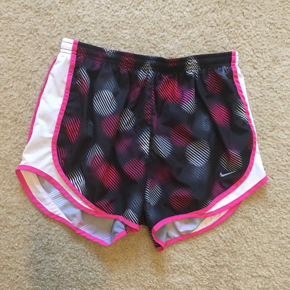 women’s Nike running shorts